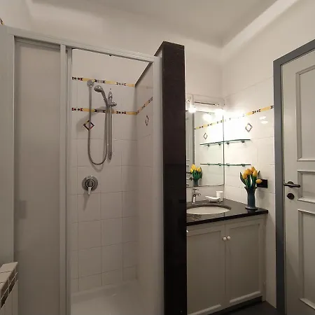 Corsini House ليفانتو