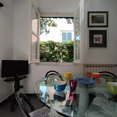 Corsini House * 레반토