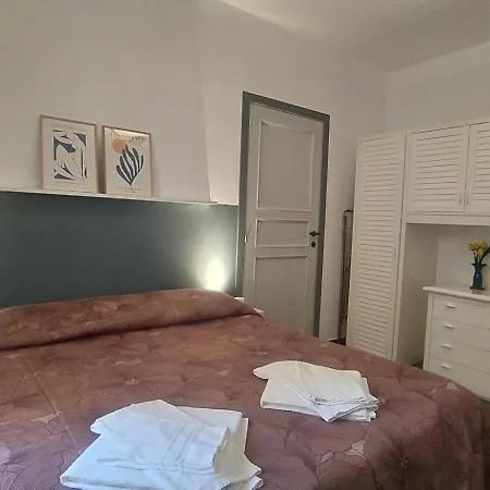 Corsini House * 레반토